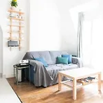 Bright Studio Near Les Ternes